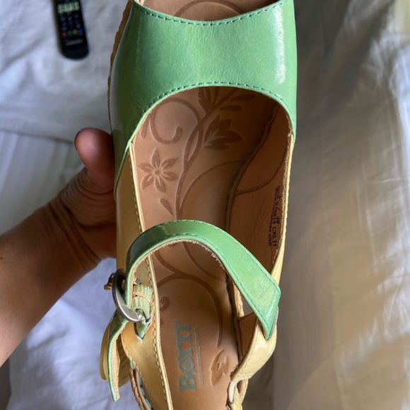 BORN size 8 women’s - Picture 5 of 9